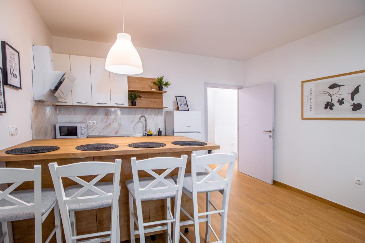 Apartments Euphoria East 里耶卡 外观 照片