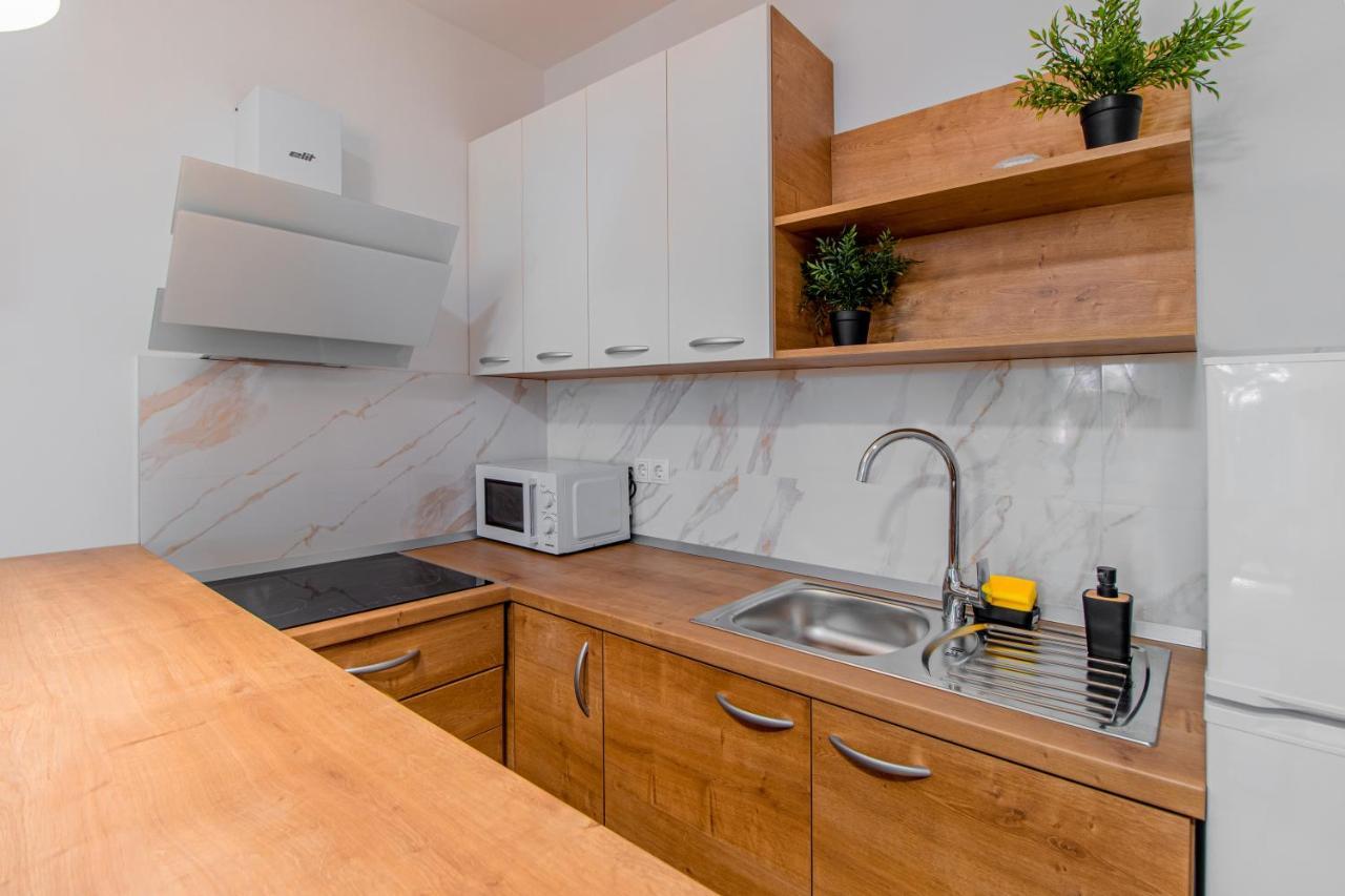 Apartments Euphoria East 里耶卡 外观 照片