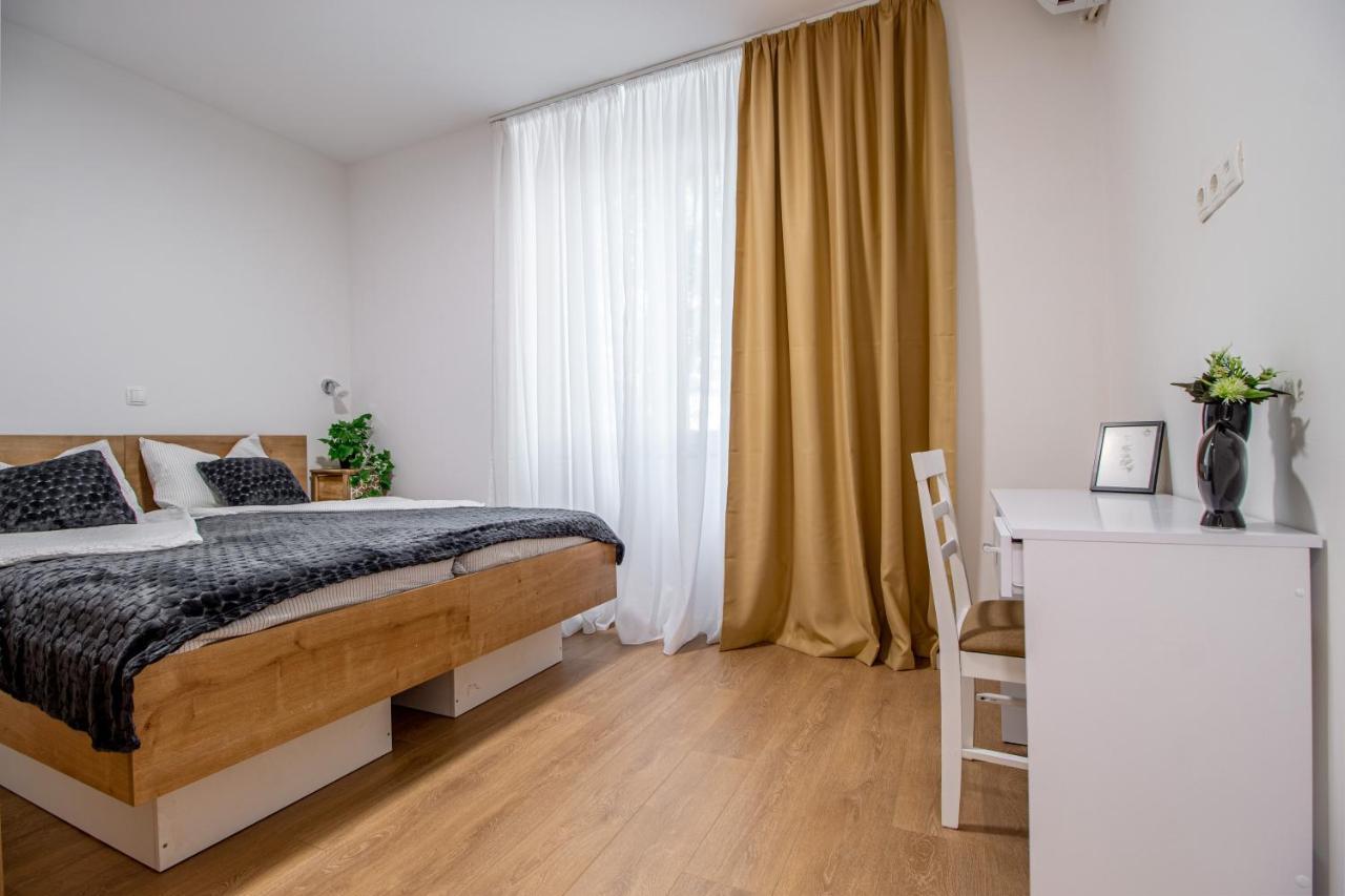 Apartments Euphoria East 里耶卡 外观 照片