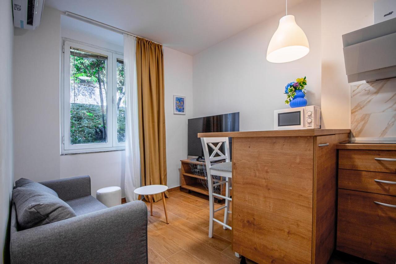 Apartments Euphoria East 里耶卡 外观 照片