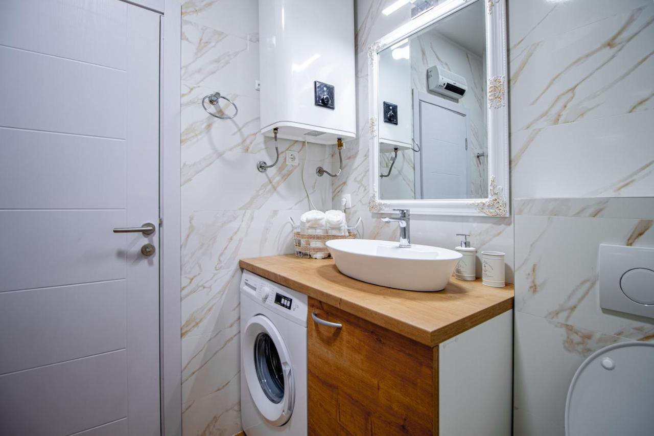 Apartments Euphoria East 里耶卡 外观 照片